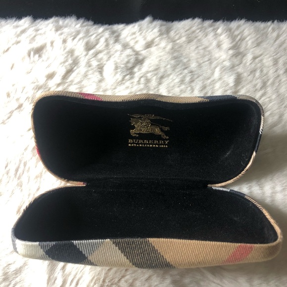 Authentic Burberry Sunglass Case - Picture 7 of 8
